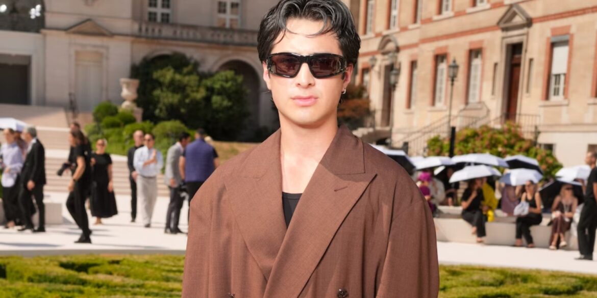 Hudson Williams Beats the Heat at Balenciaga's AW26 Couture Debut