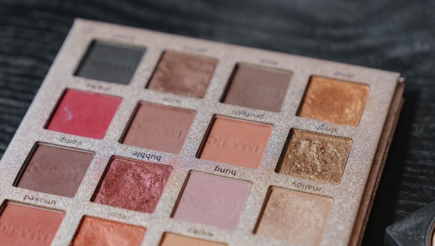The Cotton Pad Trick That Keeps Your Makeup Palettes Intact While Traveling