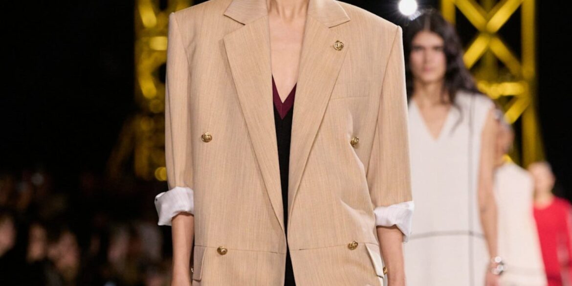 Forget Low-Rise Jeans — the Drop Waist Is Fashion’s Next Big Obsession