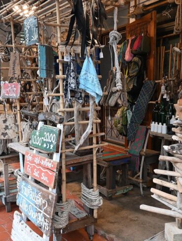 Autumn Interiors Turn Toward Warmth and Comfort
