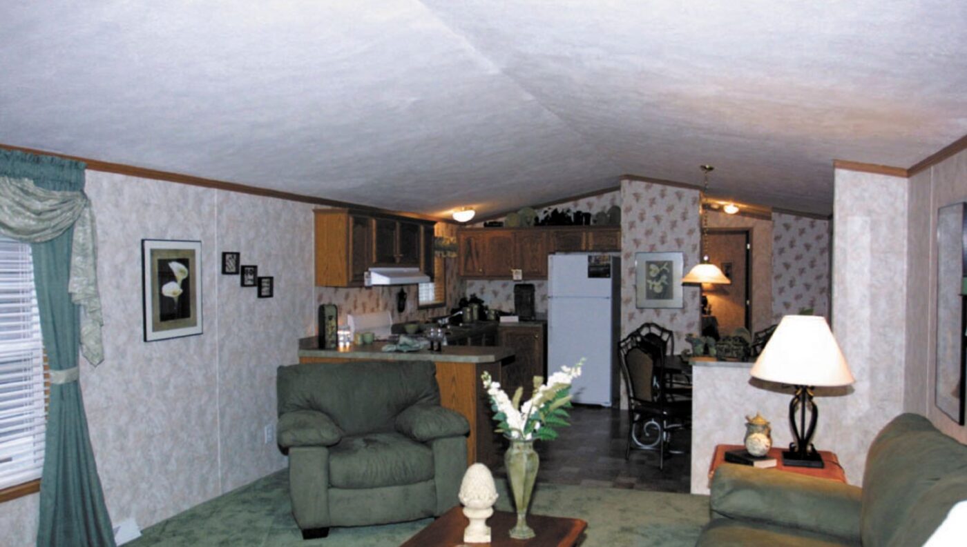 Entertaining at Home Returns to Fashion