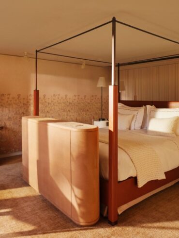 Coworth Park Refreshes Its Stable Rooms and Suites With a Meadow-Inspired Redesign
