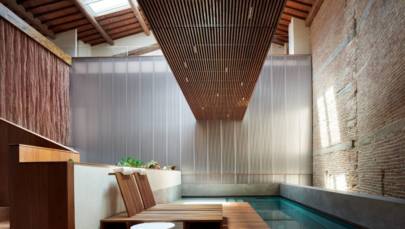 Florence Fly Loft With a Glass-Bottomed Suspended Pool Goes on Sale for €13.5m